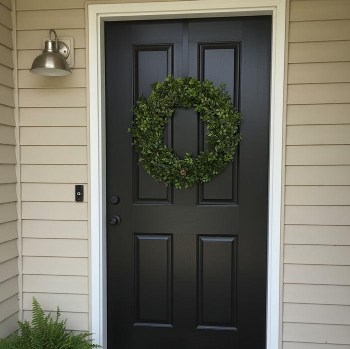 What to expect from fresh boxwood wreaths